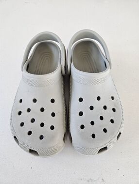 Crocs Womens 8 Men 6 Gray Green Clogs Shoes Slip Ons
